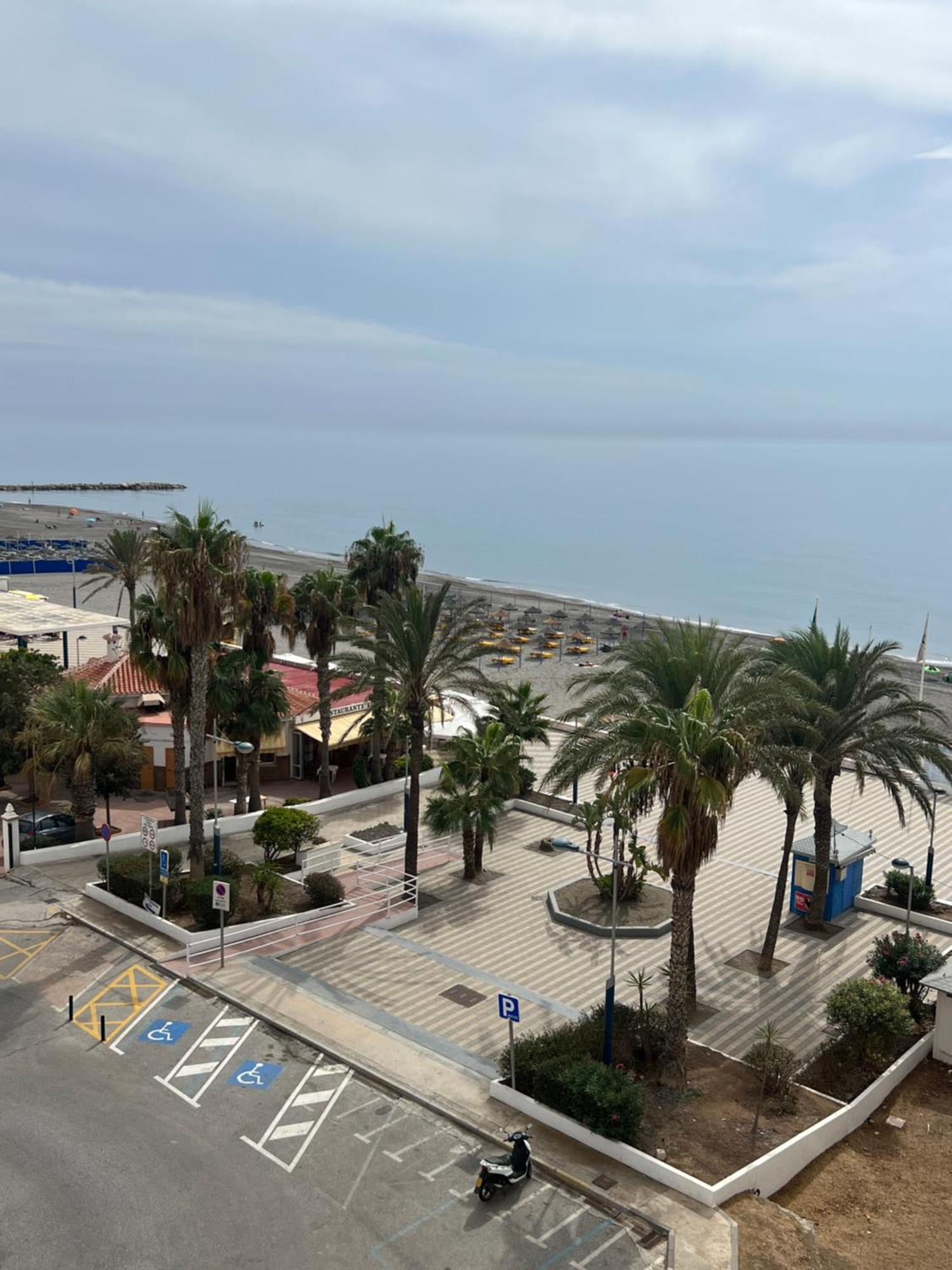 Estudio Mar En Calma, Primera Linea De Playa Con Vistas Al Mar Torrox Extérieur photo